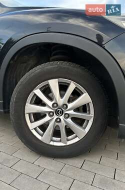 Позашляховик / Кросовер Mazda CX-5 2013 в 