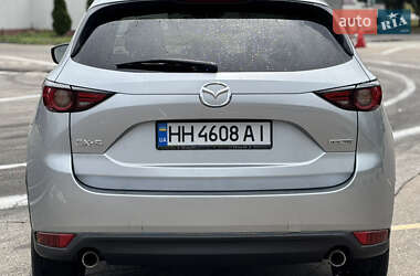 Позашляховик / Кросовер Mazda CX-5 2020 в 