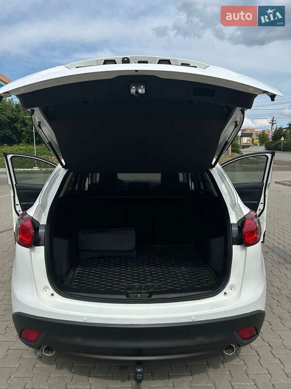 Позашляховик / Кросовер Mazda CX-5 2014 в Чернівцях