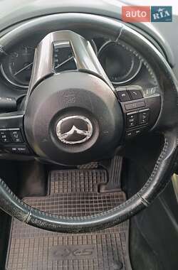 Позашляховик / Кросовер Mazda CX-5 2014 в 