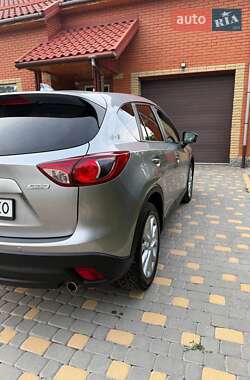 Позашляховик / Кросовер Mazda CX-5 2013 в 