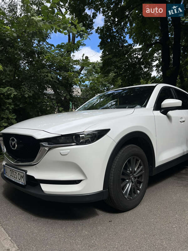 Позашляховик / Кросовер Mazda CX-5 2017 в 