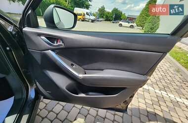 Позашляховик / Кросовер Mazda CX-5 2016 в 