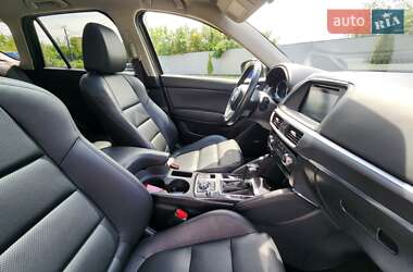 Позашляховик / Кросовер Mazda CX-5 2016 в 