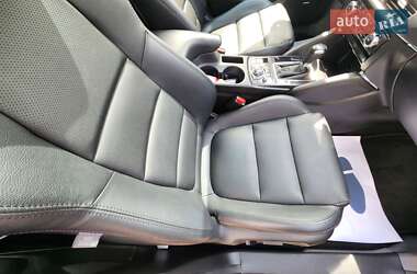 Позашляховик / Кросовер Mazda CX-5 2016 в 