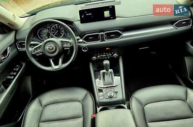 Позашляховик / Кросовер Mazda CX-5 2024 в 