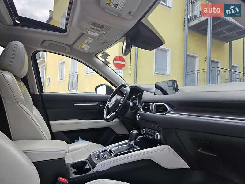 Внедорожник / Кроссовер Mazda CX-5 2017 в Киеве