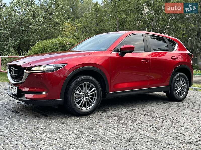 Позашляховик / Кросовер Mazda CX-5 2017 в 