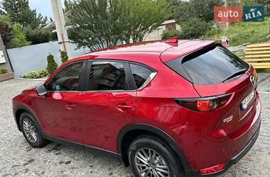 Позашляховик / Кросовер Mazda CX-5 2017 в 