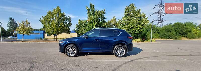 Позашляховик / Кросовер Mazda CX-5 2023 в Дніпрі