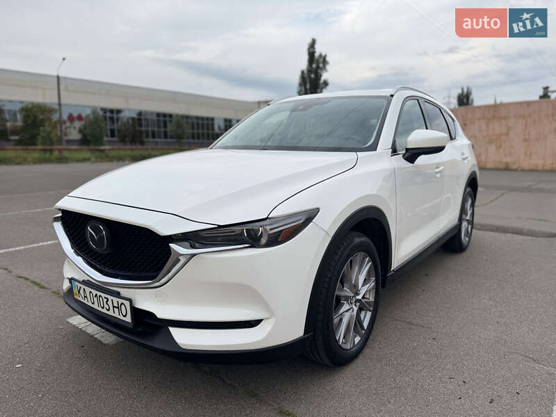 Позашляховик / Кросовер Mazda CX-5 2019 в 