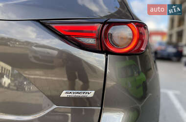Позашляховик / Кросовер Mazda CX-5 2018 в 