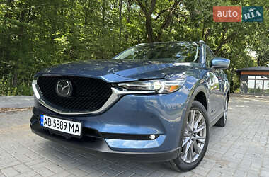 Позашляховик / Кросовер Mazda CX-5 2018 в 