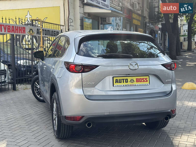 Позашляховик / Кросовер Mazda CX-5 2017 в Миколаєві