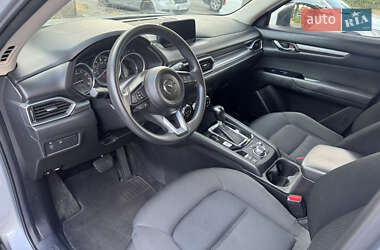 Позашляховик / Кросовер Mazda CX-5 2017 в 