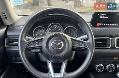 Позашляховик / Кросовер Mazda CX-5 2017 в 