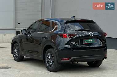 Позашляховик / Кросовер Mazda CX-5 2020 в 