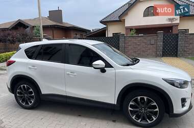 Позашляховик / Кросовер Mazda CX-5 2015 в 