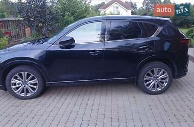 Внедорожник / Кроссовер Mazda CX-5 2023 в 