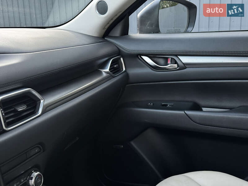 Позашляховик / Кросовер Mazda CX-5 2018 в Дніпрі