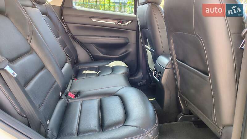 Внедорожник / Кроссовер Mazda CX-5 2017 в Киеве