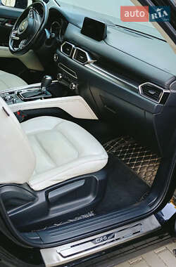 Позашляховик / Кросовер Mazda CX-5 2017 в Миколаєві