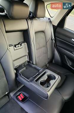 Внедорожник / Кроссовер Mazda CX-5 2023 в 