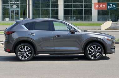 Позашляховик / Кросовер Mazda CX-5 2017 в 