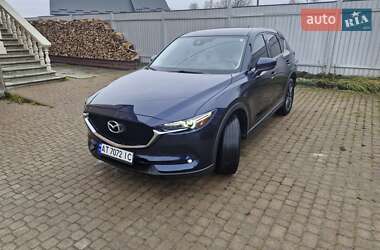 Внедорожник / Кроссовер Mazda CX-5 2017 в 
