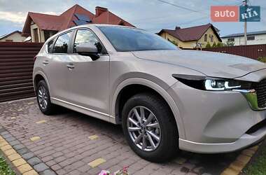 Внедорожник / Кроссовер Mazda CX-5 2023 в 