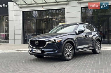 Позашляховик / Кросовер Mazda CX-5 2019 в 