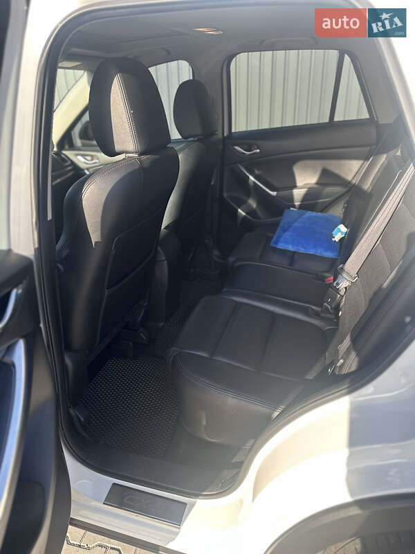 Внедорожник / Кроссовер Mazda CX-5 2016 в Полтаве