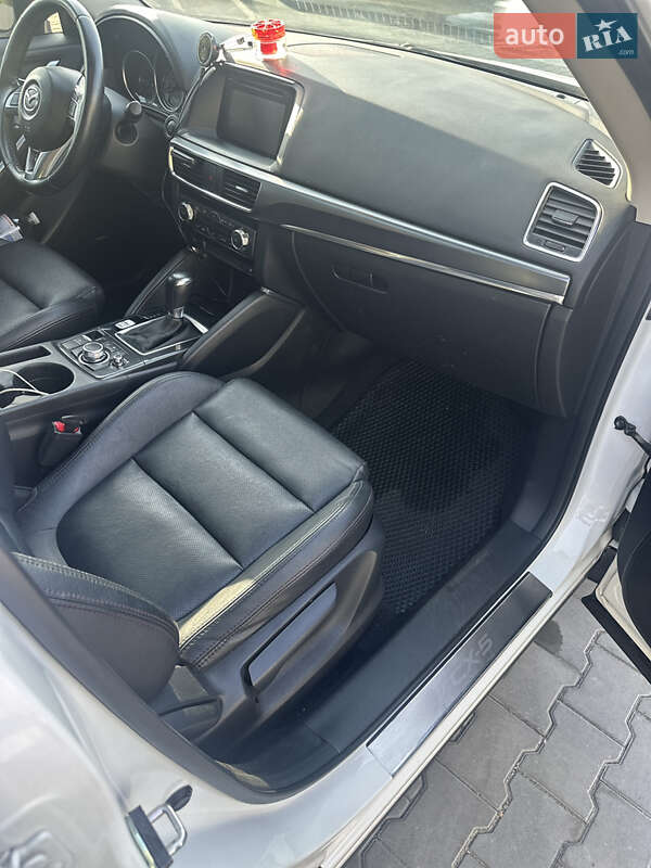 Внедорожник / Кроссовер Mazda CX-5 2016 в Полтаве