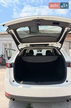 Внедорожник / Кроссовер Mazda CX-5 2018 в 