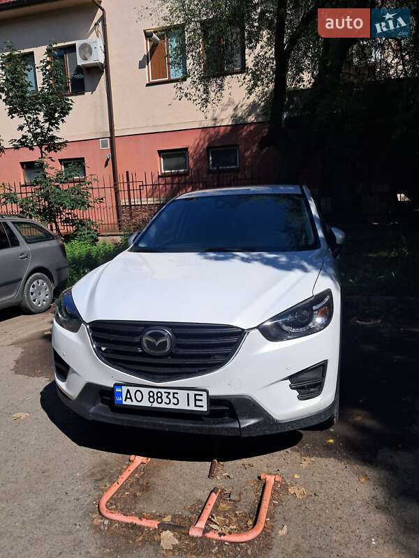 Внедорожник / Кроссовер Mazda CX-5 2015 в 