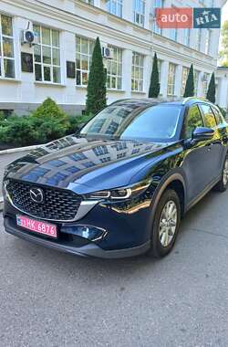 Внедорожник / Кроссовер Mazda CX-5 2023 в 