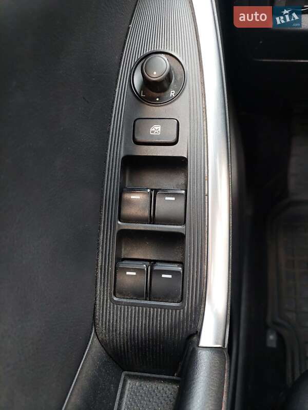 Внедорожник / Кроссовер Mazda CX-5 2012 в Ровно