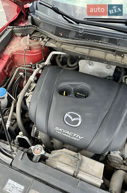 Внедорожник / Кроссовер Mazda CX-5 2015 в 