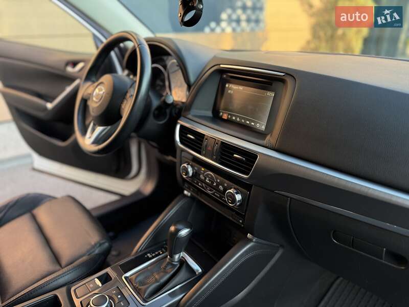 Позашляховик / Кросовер Mazda CX-5 2017 в Дніпрі