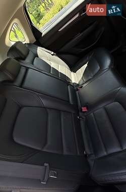 Внедорожник / Кроссовер Mazda CX-5 2017 в 