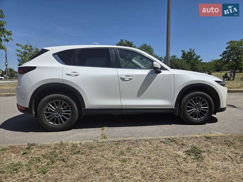 Внедорожник / Кроссовер Mazda CX-5 2017 в 