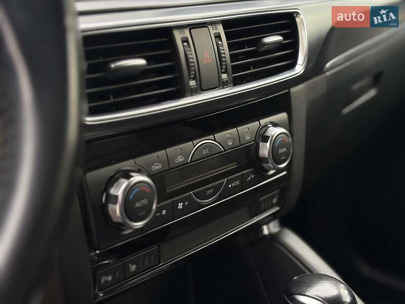 Внедорожник / Кроссовер Mazda CX-5 2015 в Ровно