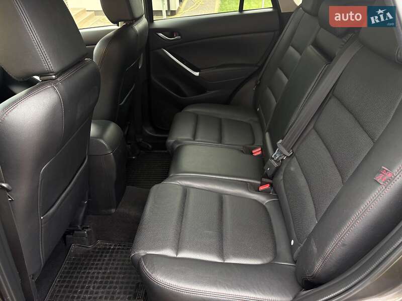 Внедорожник / Кроссовер Mazda CX-5 2015 в Ровно