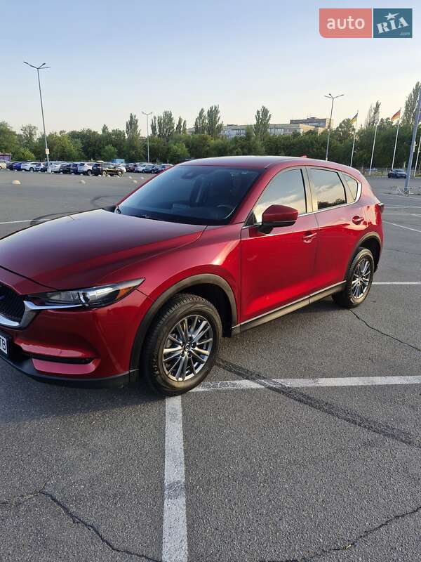 Позашляховик / Кросовер Mazda CX-5 2017 в Дніпрі