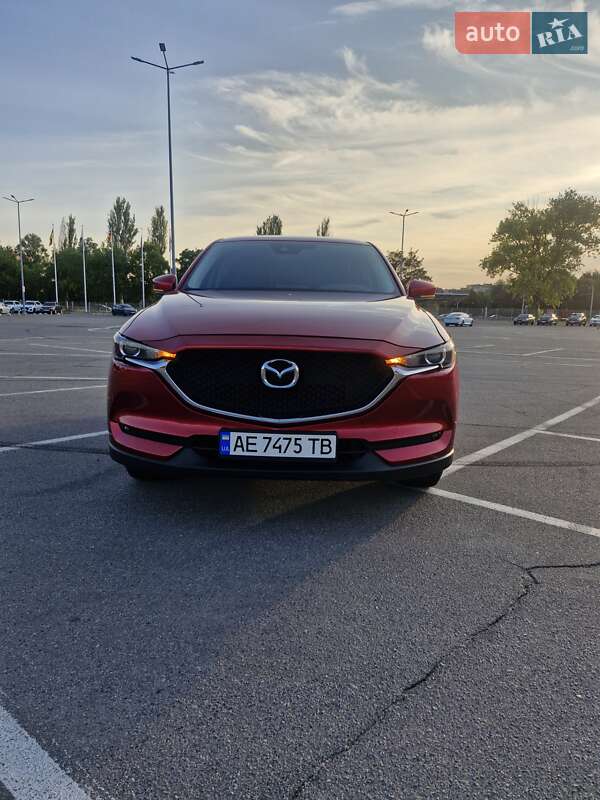 Позашляховик / Кросовер Mazda CX-5 2017 в Дніпрі