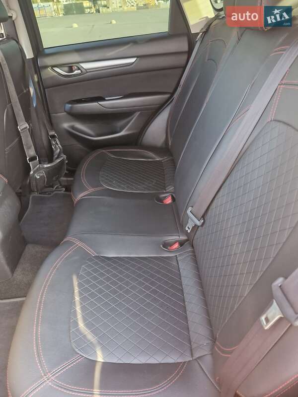 Позашляховик / Кросовер Mazda CX-5 2017 в Дніпрі