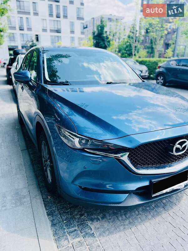 Внедорожник / Кроссовер Mazda CX-5 2018 в 