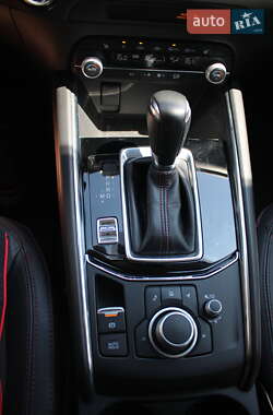 Внедорожник / Кроссовер Mazda CX-5 2023 в 