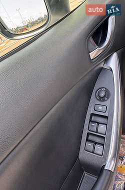 Внедорожник / Кроссовер Mazda CX-5 2013 в 
