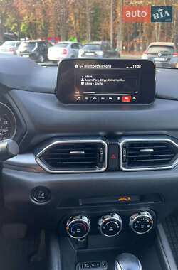 Внедорожник / Кроссовер Mazda CX-5 2018 в 